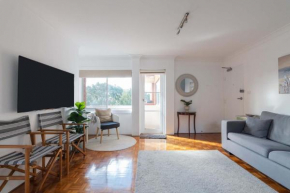 Beachside Clovelly Living w Parking 50m to Beach Sydney